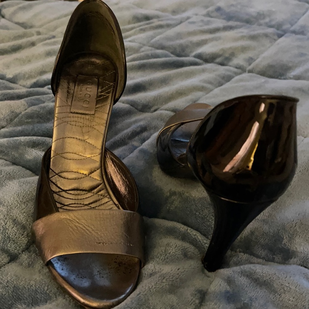 Love love these Gucci heels!